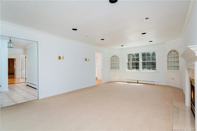 Building Photo - 17 Turkey Hill Cir
