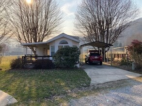 Building Photo - 134 Crabapple Ln