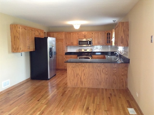 Foto del edificio - 24905 Vermette Rd