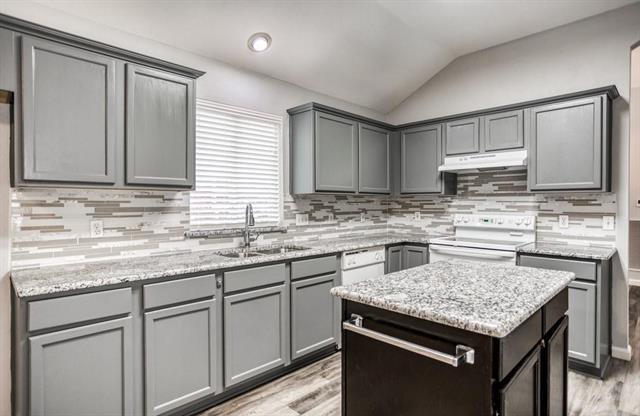 Building Photo - 2948 Coventry Ln