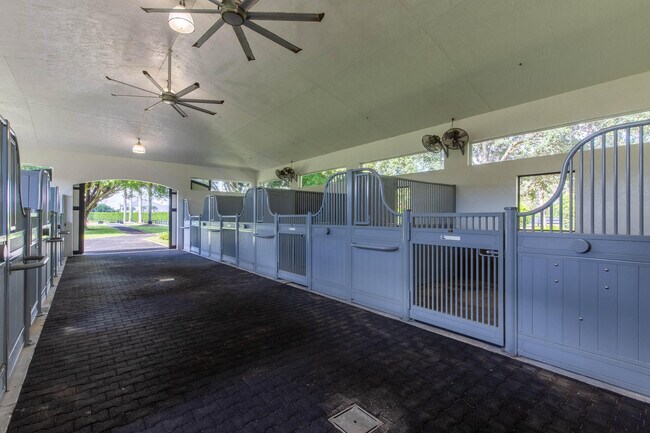 Building Photo - 13831 Quarter Horse Trail