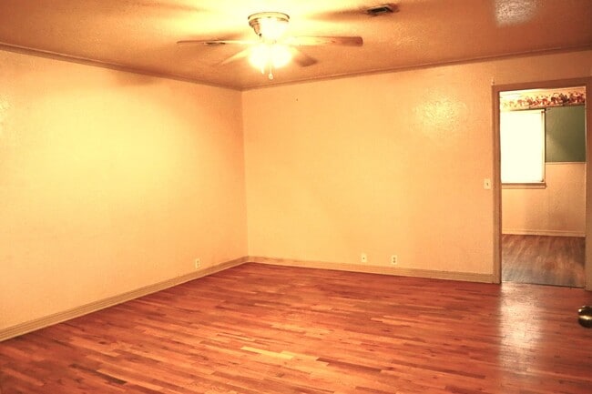 Foto del edificio - Cute and Clean 2 bedroom near SWOSU