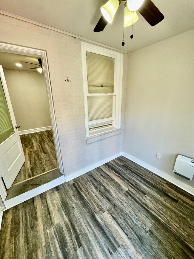 Foto del edificio - 4323 N 8th St