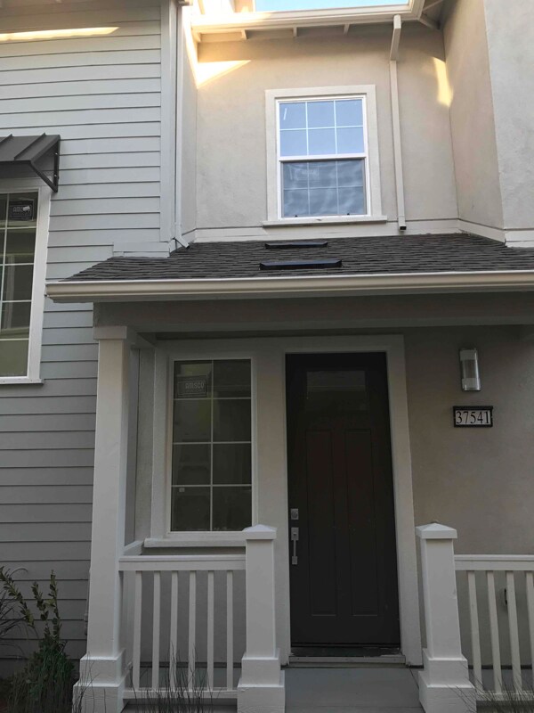 Building Photo - 37541 Breakers Rd
