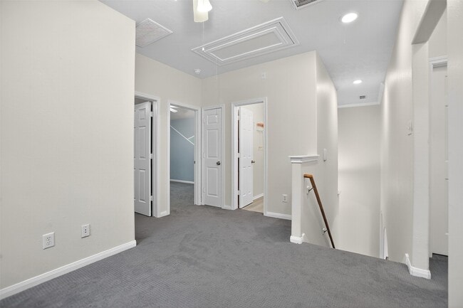 Building Photo - 126 Silver Penny Dr