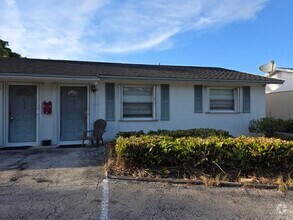 Building Photo - 231 Hibiscus St