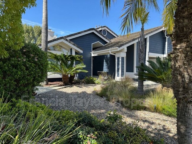 Foto del edificio - 4982 Wildwood Dr