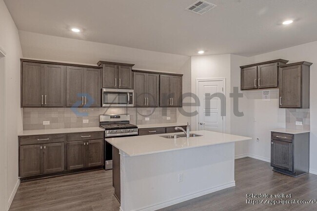 Foto del edificio - 547 Delaware RD