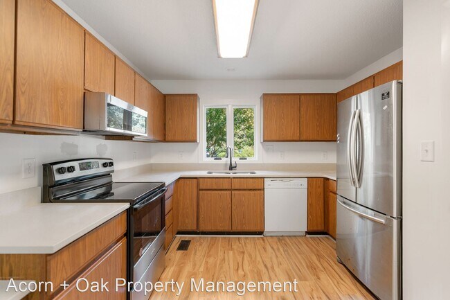 Building Photo - 2 br, 1.5 bath House - 109 Twisted Oak Place