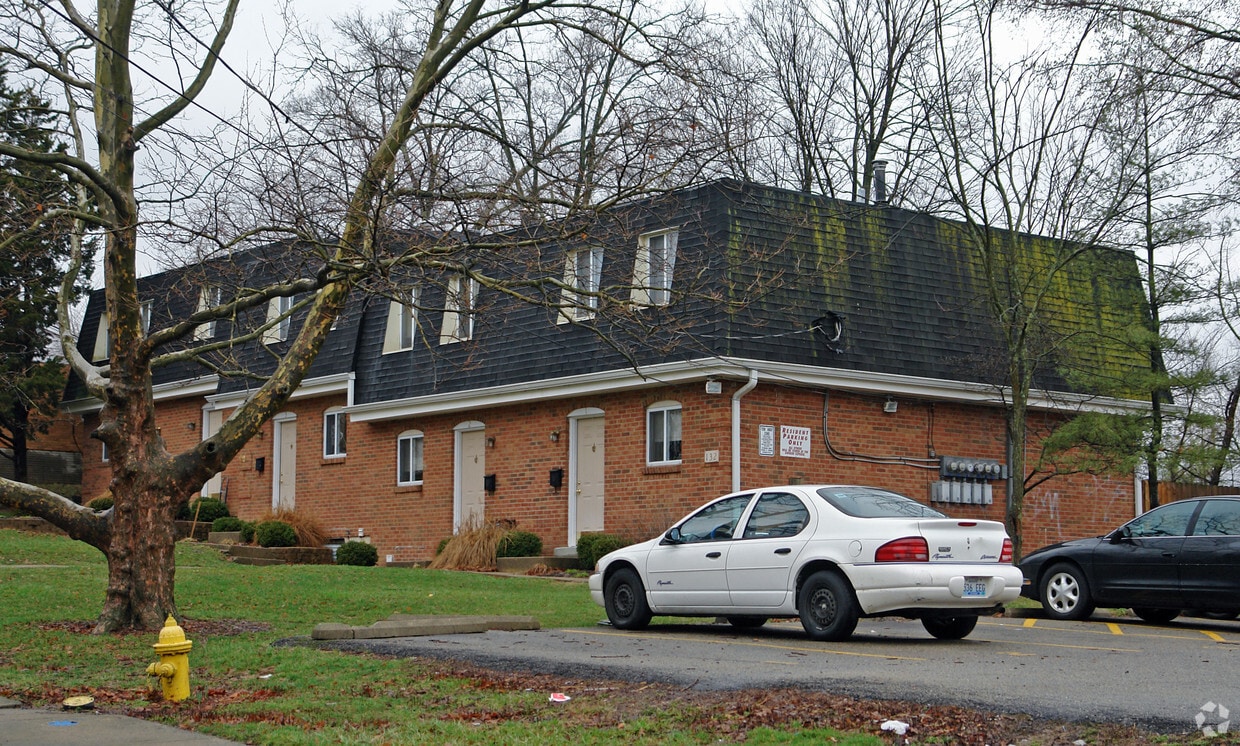 Building Photo - 132 Honeysuckle Dr