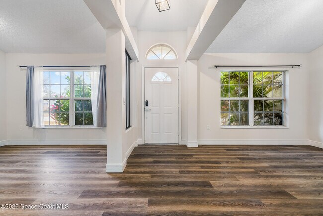 Foto del edificio - 1126 Ruby St SE