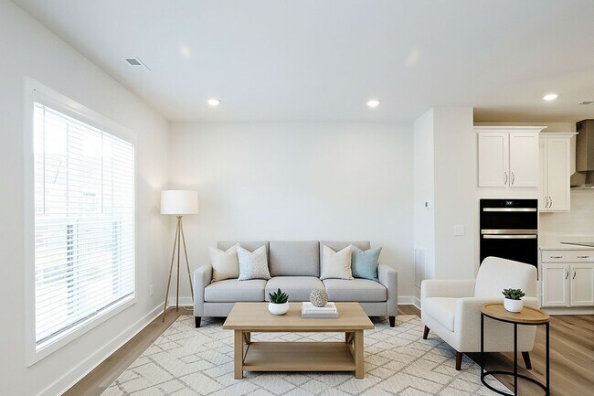 Foto del edificio - Dog-Friendly Townhome in Desirable Belvedere Community