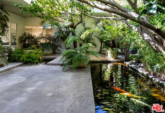 Foto del edificio - 1121 Loma Vista Dr