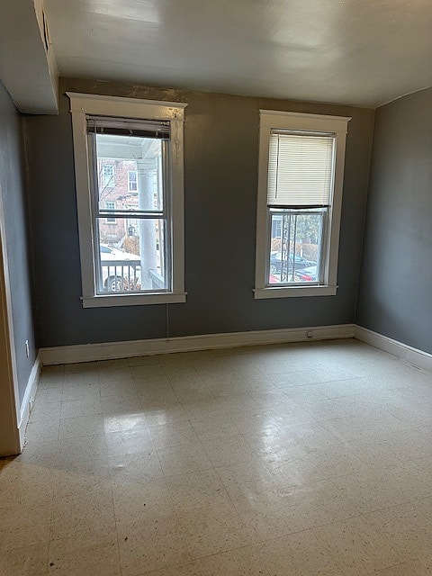 Building Photo - 4 Bedrooms for ONLY $1350.00