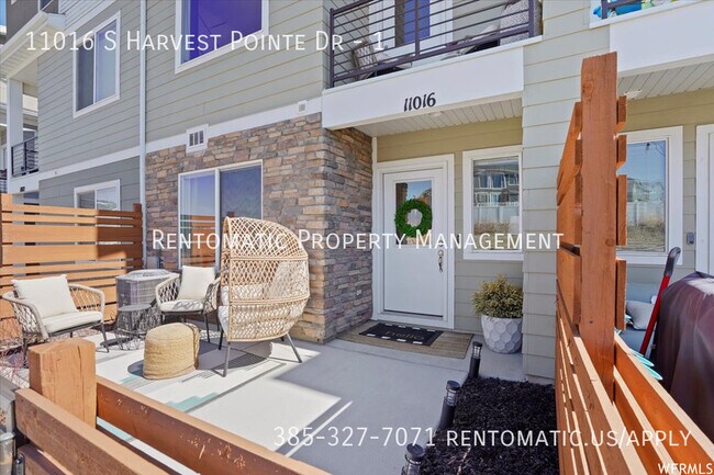 Foto del edificio - 11016 Harvest Pointe Dr
