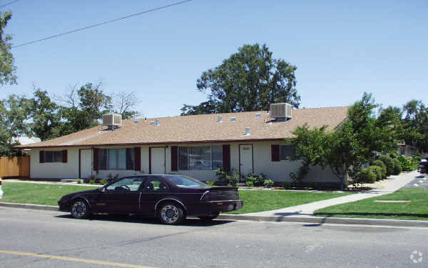 Building Photo - 801 7th St