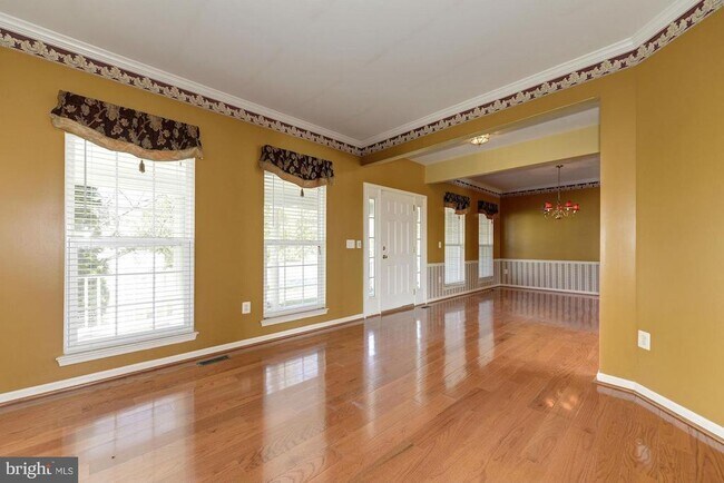 Building Photo - 2768 Myrtlewood Dr