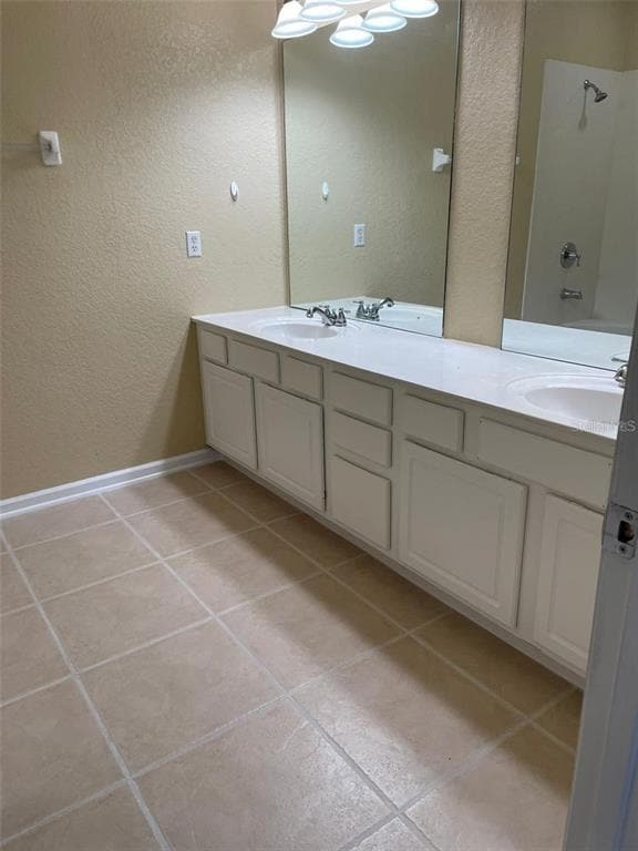 Foto del edificio - 5063 Tideview Cir