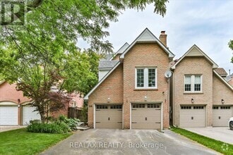 Building Photo - 44 Greencroft Crescent