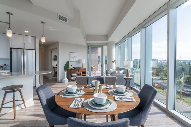 10 apartamentos de WestEdge — foto de la comunidad - 10 WestEdge