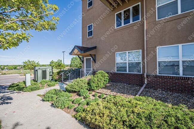 Foto del edificio - 14950 E Center Ave