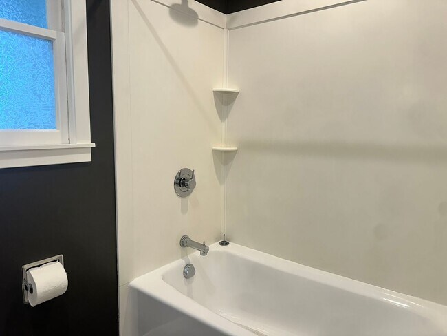 Foto del edificio - 1539-1541 E. 38th St