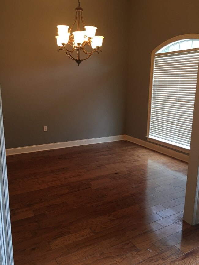 Building Photo - 90 Auburn Pl