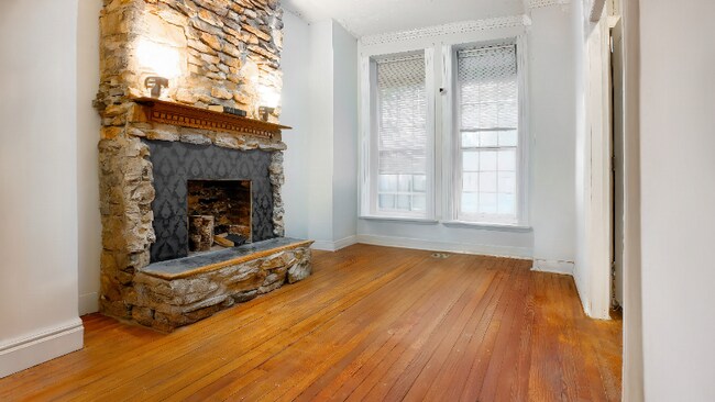 Foto del edificio - 2851 W North Ave