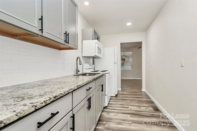 Foto del edificio - 2825 Morson St