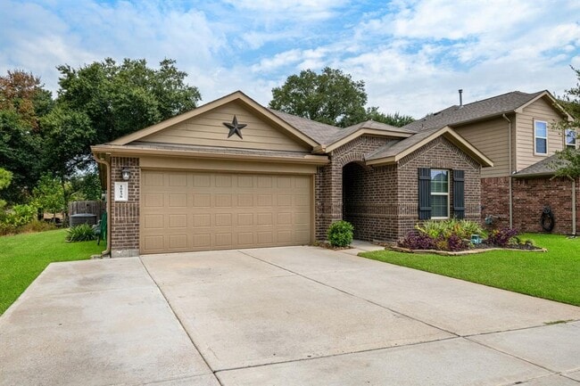 Building Photo - 10138 Pine Trace Village Dr