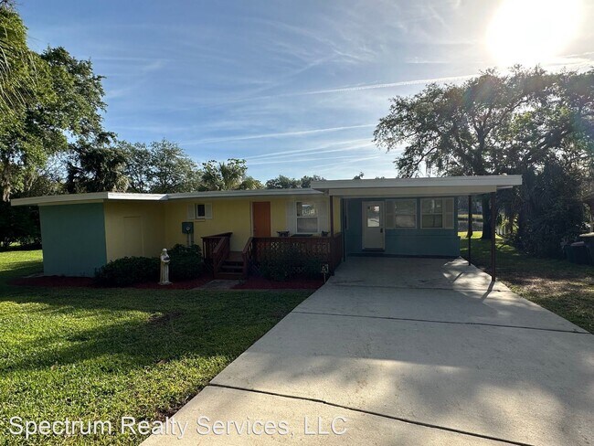 Building Photo - 2 br, 1 bath House - 1401 Gay Ave.