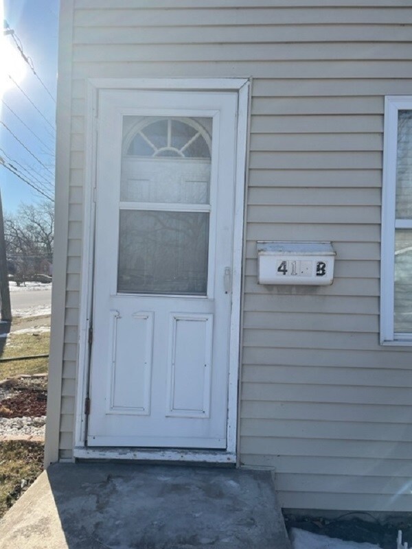 415 E Eleanor St Unit B, Thornton, IL 60476 Condo for Rent in