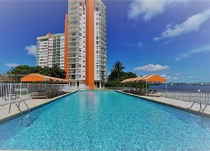 Building Photo - 1351 NE Miami Gardens Dr