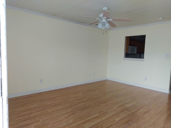 Building Photo - Look what I have for YOU