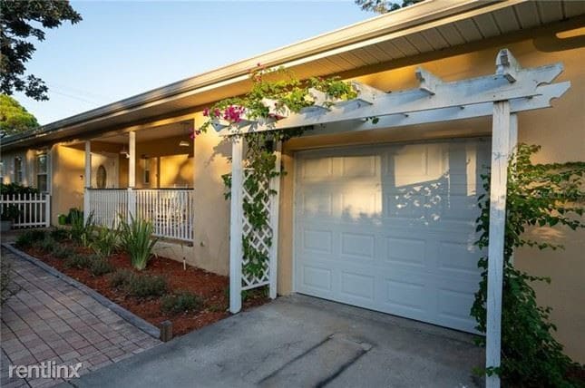 Building Photo - 2 br, 2 bath House - 1001 Greenway Ave