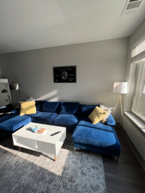 Foto principal - 1676 Maryland Ave NE