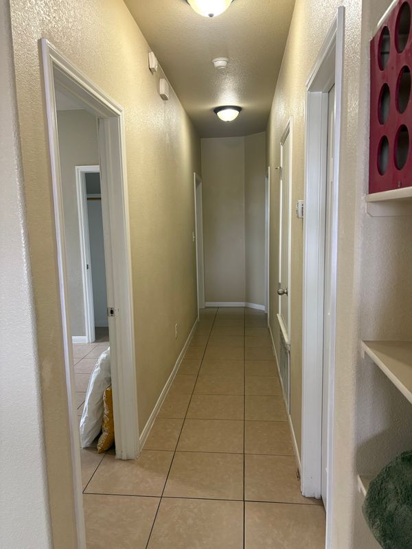Building Photo - 4303 Cambridge Dr