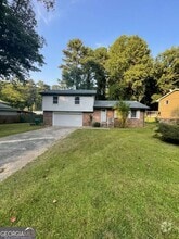 Building Photo - 1606 Village Dr NW