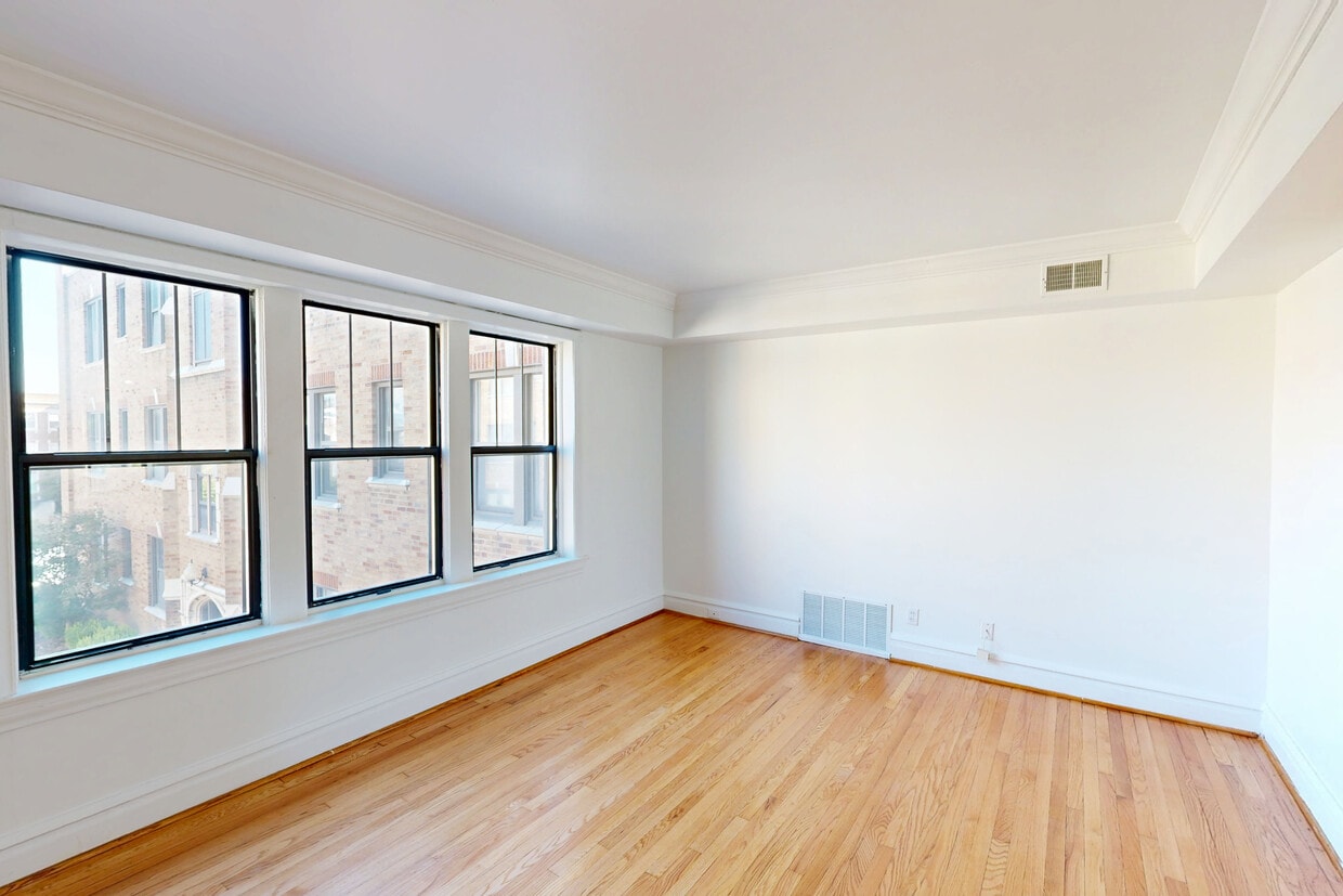 Photo - DeMun Apartments