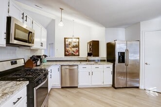 Building Photo - 6819 Yardley Dr