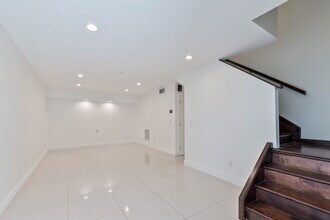 Building Photo - 4576 SW 139th Ct
