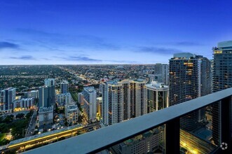 Building Photo - 1000 Brickell Plaza