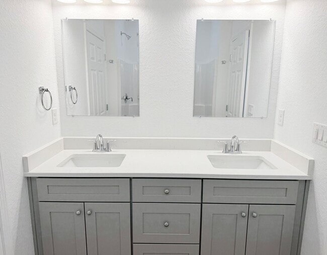 Building Photo - Spacious 4-Bedroom Home - New Construction