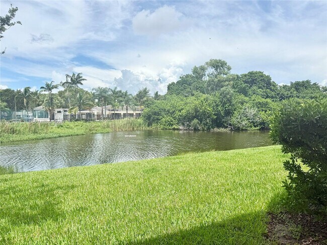 Foto del edificio - 4171 San Marino Blvd