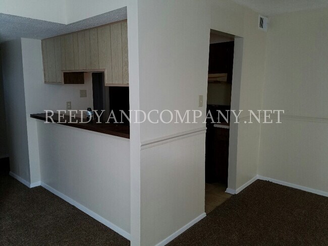 Building Photo - 2829 Sonora Dr