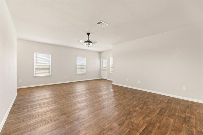 Foto del edificio - 232 Freedom Park Ave