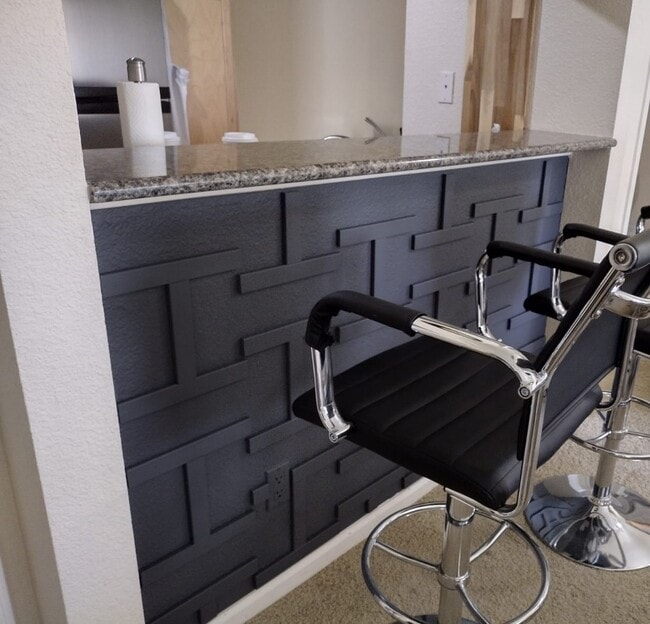 Foto del edificio - 746 Oakmont Ave