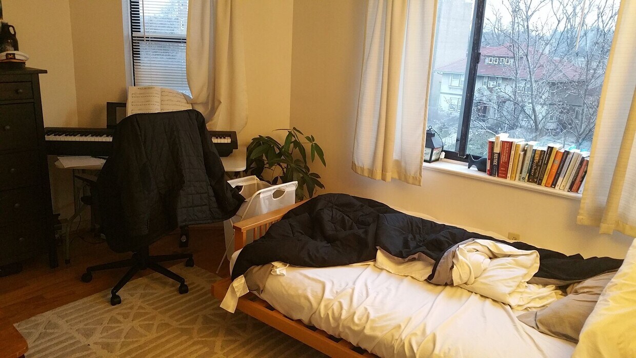 Perfect 1Bed for 8/1 near, B, C, D Lines! Spacious w/ Central A/C, Heat/HW Included! Elevator in ... - Perfect 1Bed for 8/1 near, B, C, D Lines! Spacious w/ Central A/C, Heat/HW Included! Elevator in ...