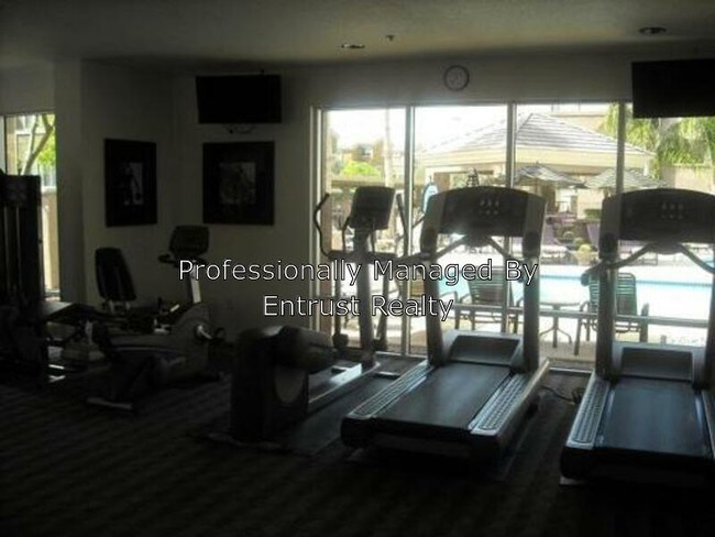Foto del edificio - 18416 N Cave Creek Rd