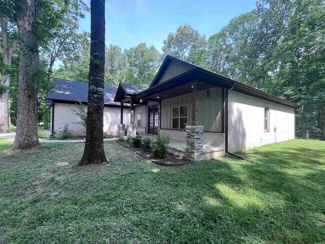 Foto del edificio - 206 Bridgewood Dr